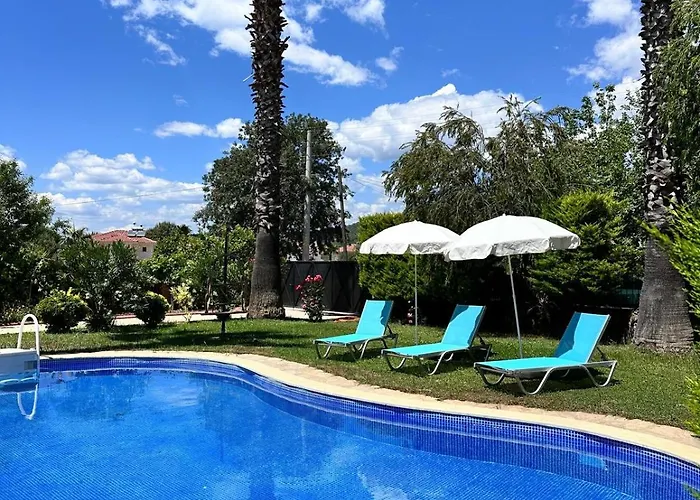 Daphne Willa Fethiye